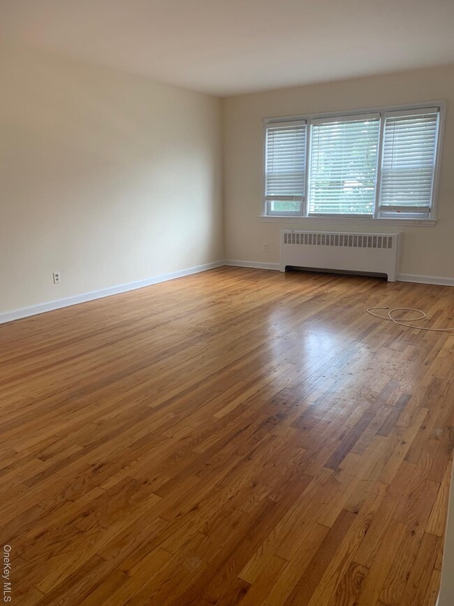 Photo - 71 Evergreen Ave