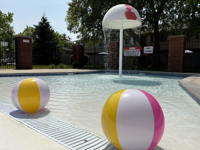 Photo - Braeburn Village