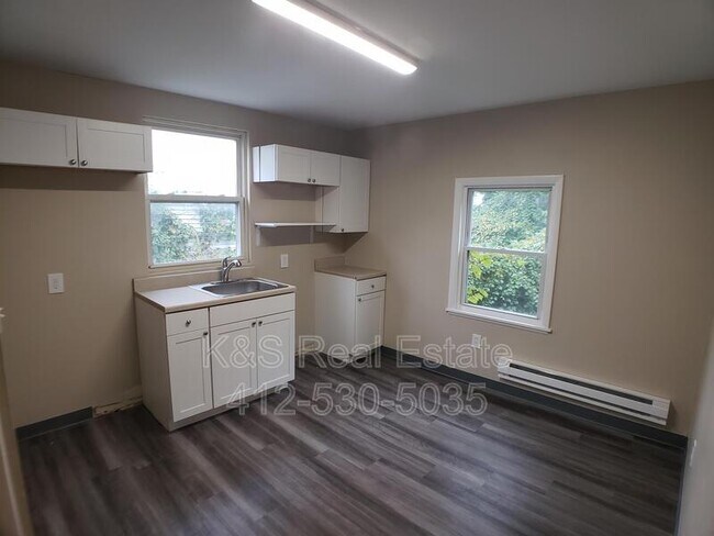 Photo - 1145 Lincoln Way