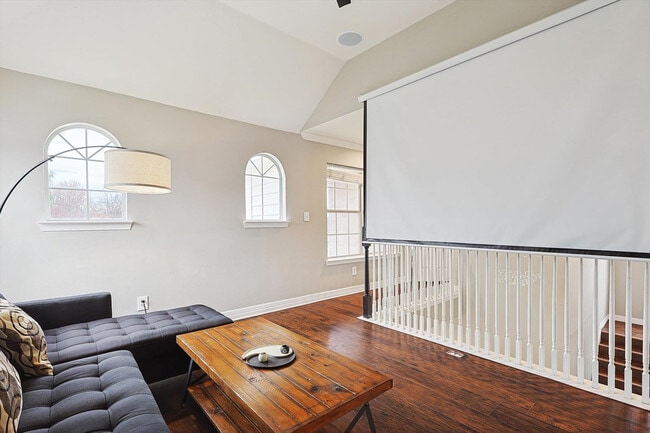 Building Photo - 3205 Vinson Ct Rental
