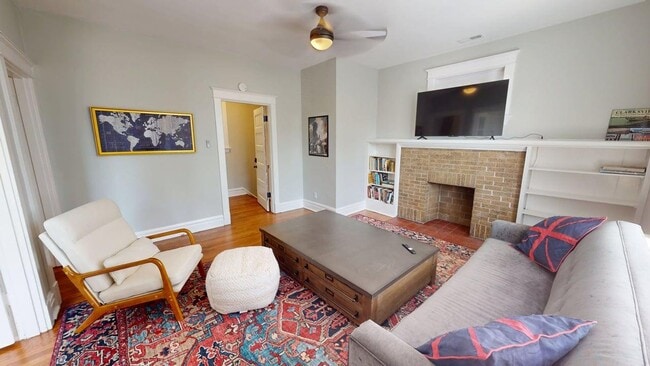 2309 Thurman Ave Unit 2309A Thurman Ave