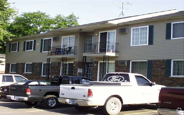 Cherry Creek Condominiums - Cherry Creek Condominiums