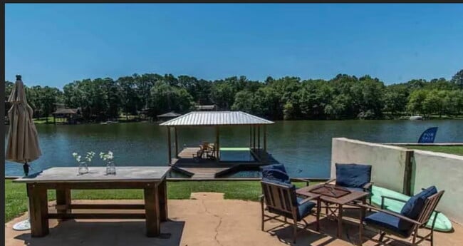 Private Dock - 122 Tucker Dr Unit The Lakehouse