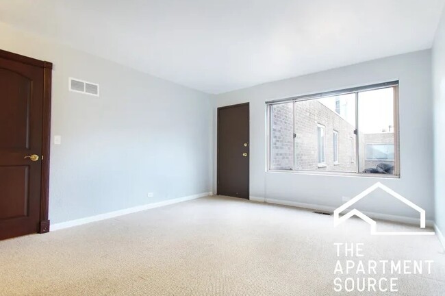 Building Photo - 744 W Gordon Terrace Unit 744 West Gordon Terrace