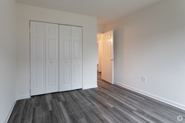 1HAB, 1BA - 836 ft² - Parkridge Gardens