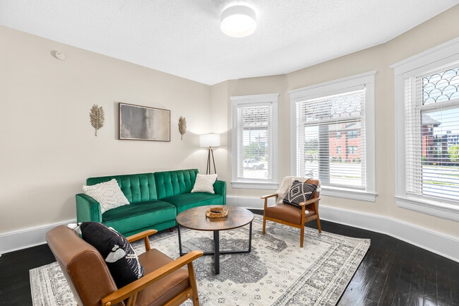 Photo - 3402 Brush St Unidad 1