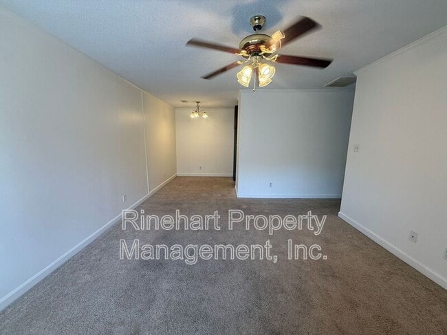 Photo - 1110 Chandler Dr
