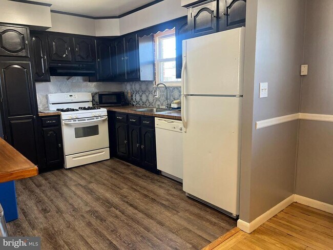 Photo - 3806 Byxbee Rd