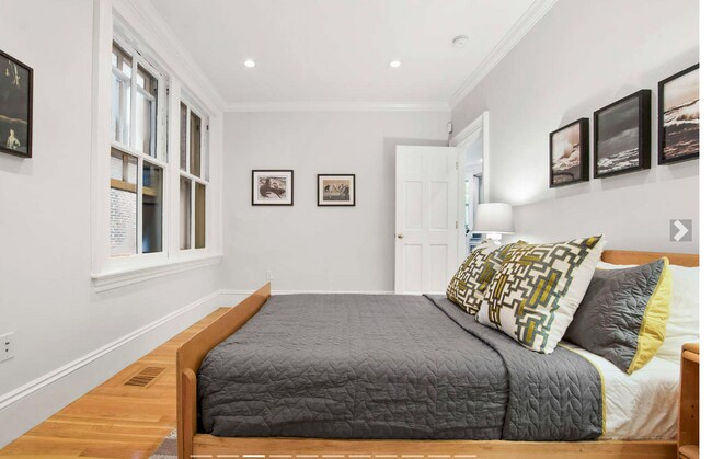 Photo - 244 Beacon St Unidad 1B