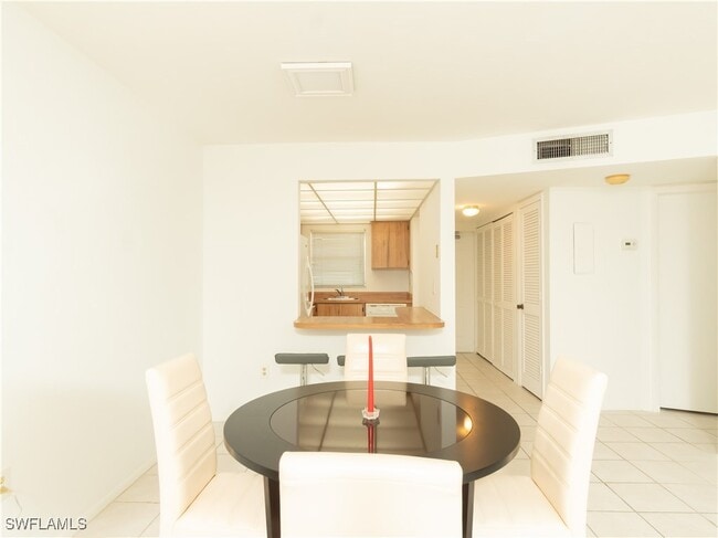 Building Photo - 499 Forest Lakes Blvd Unit 2-309 Rental