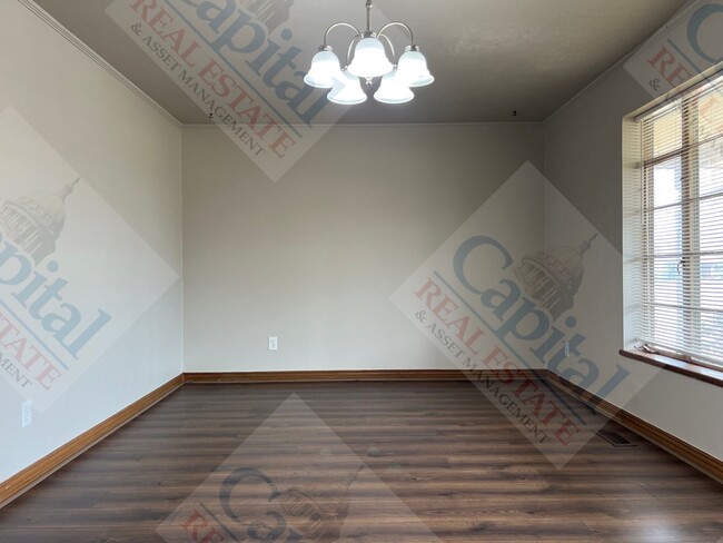 Photo - Spacious Home With Classic Charm