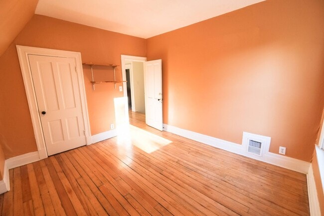 Photo - 1535 St Paul St