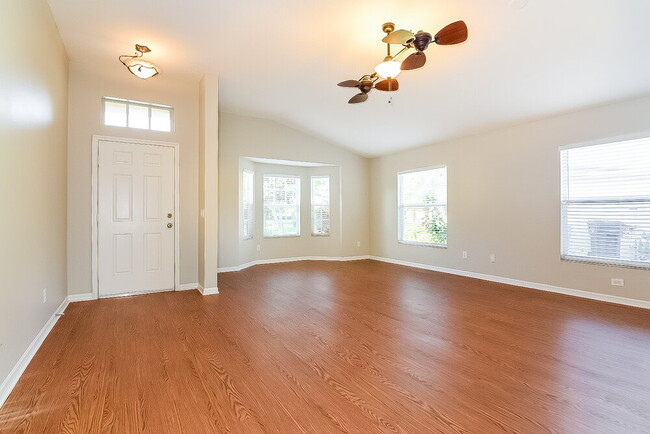 Photo - 601 Straw Lake Dr