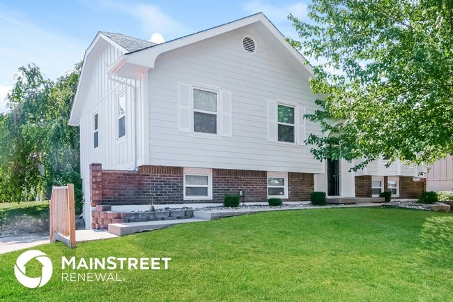 Photo - 7802 E 170th St