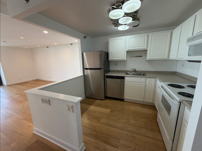 Photo - 10 E Ontario St Unit 4901