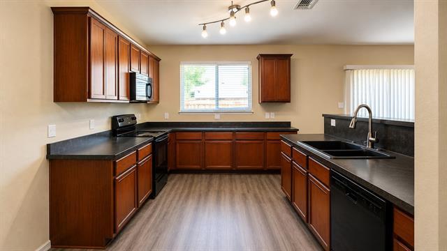 Photo - 1701 Quail Springs Cir