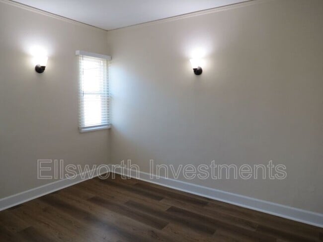 Photo - 3531 Park Blvd