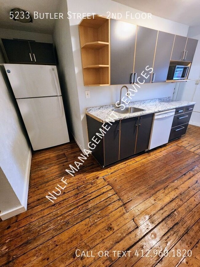 Building Photo - 5233 Butler St Unit 2nd Floor