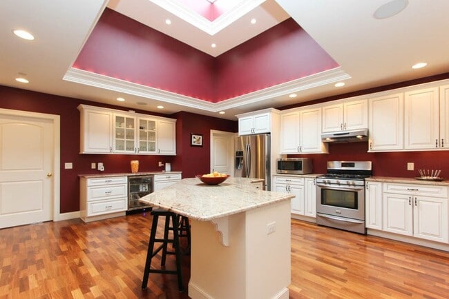 Photo - 114 Merriam Ave Unidad 301