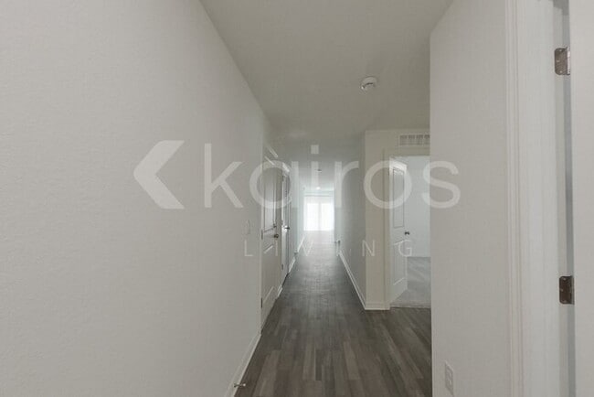 3153 Jody St