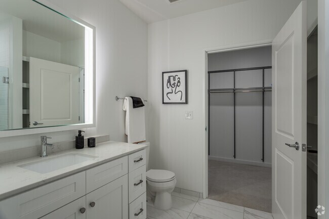 1BD, 1BA - 838SF