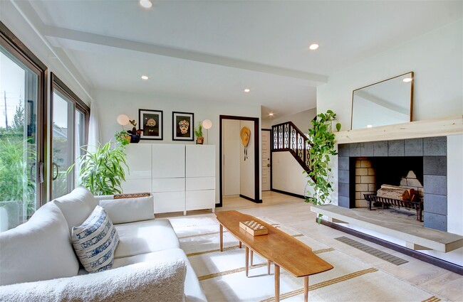 Photo - 384 Bradley Rd