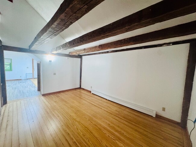 Building Photo - 156 Main St Unit 3 Rental