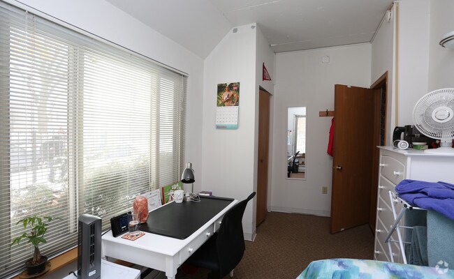 First bedroom - 1301 Spring St