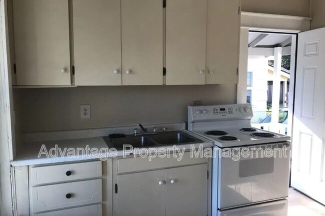 Photo - 230 NW 13th St