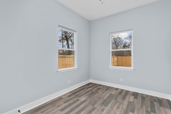 Photo - 1010 Junell St