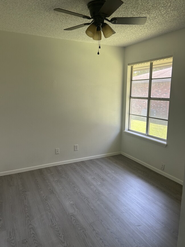 520D - Parkwood Gardens