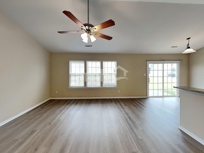 Photo - 6000 Softwind Dr