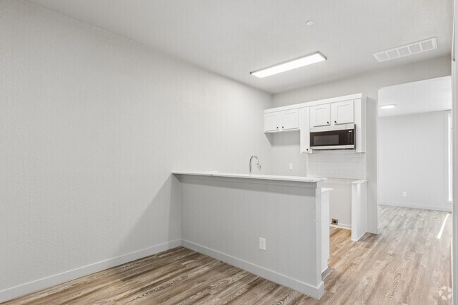 Studio - 489SF - Kitchen