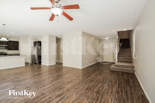 Photo - 6137 River Belle St