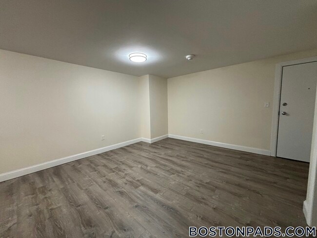 Photo - 15 Chester St Unit 24