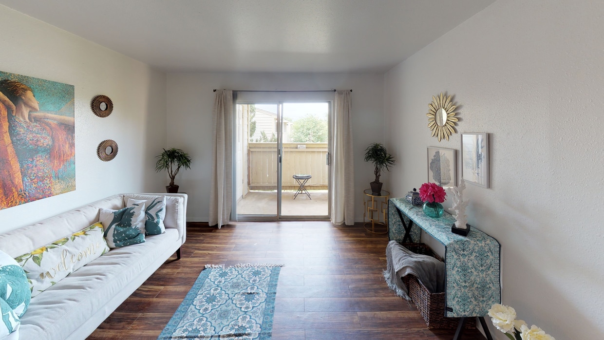Photo - Huntington Apartments