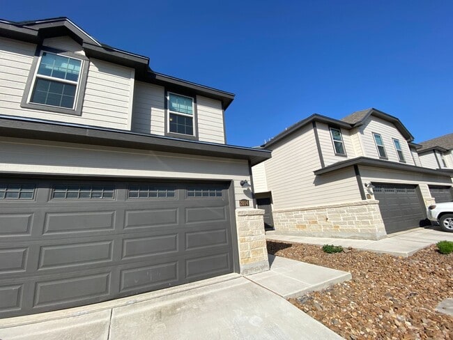 Photo - Duplex Off County Line Rd / .4 Mile Kraft Park / Fridge Included /Fenced in Back Yard / NBISD