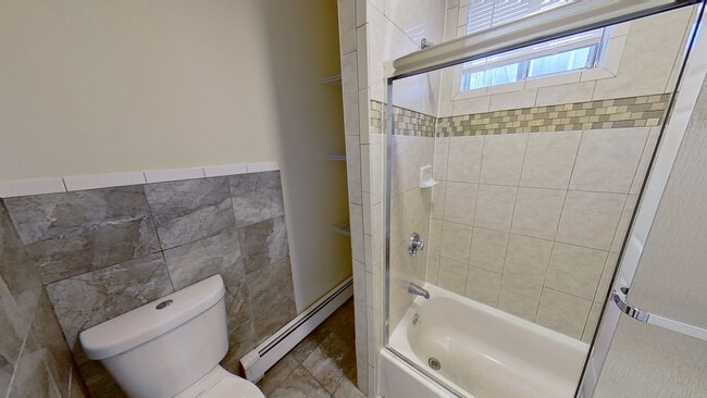 109 Harold St Unit 2
