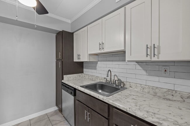 Photo - Welcome to modern living in the heart of Ghent!