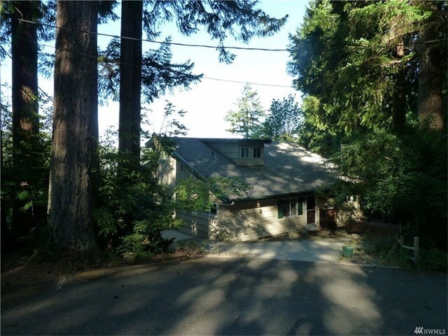 Photo - Large Shop Perfect for a home based business, plus 136 feet of waterfront.