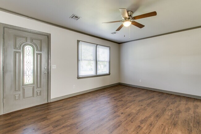 Photo - 2448 NW 42nd St