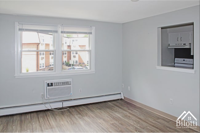 Photo - Hillside Terrace