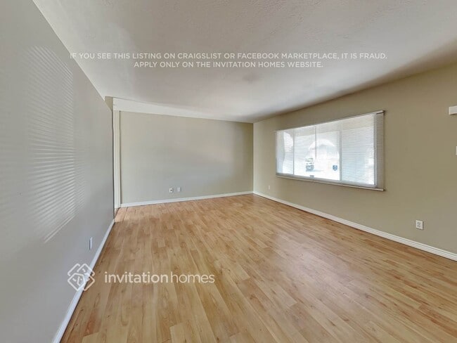 Photo - 3265 W Country Gables Dr