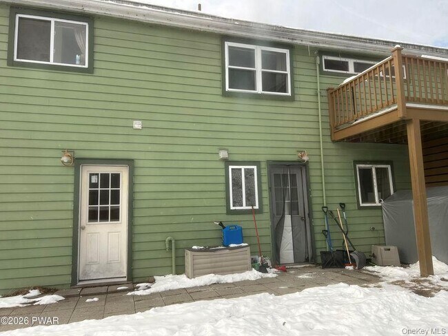 Photo - 100 Richardson Ave