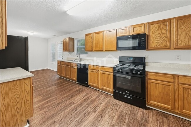 119 Mount Comet Ct