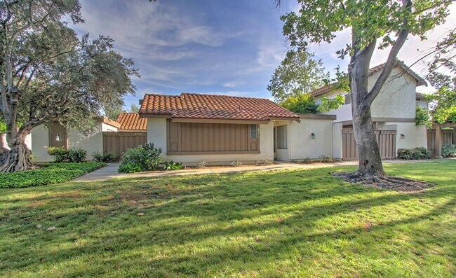 Photo - 5909 Manorwood Ct