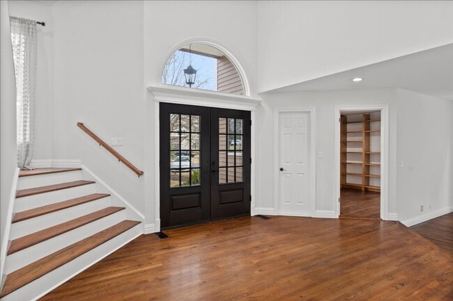 Photo - Spacious 4 Bedroom 4.5 Bath Rental in London Woods!