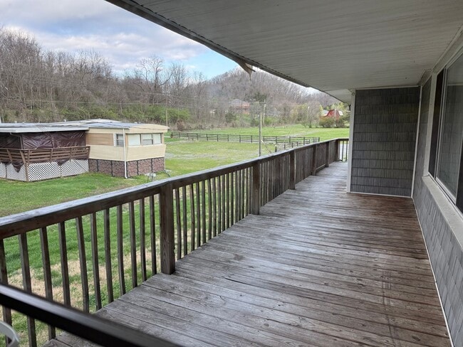 Photo - 3bed / 2 bath house near Race Track!