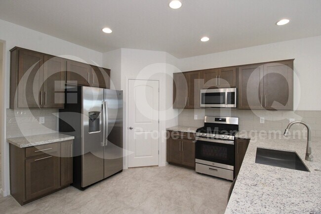 Photo - 8810 W Pasadena Ave Casa