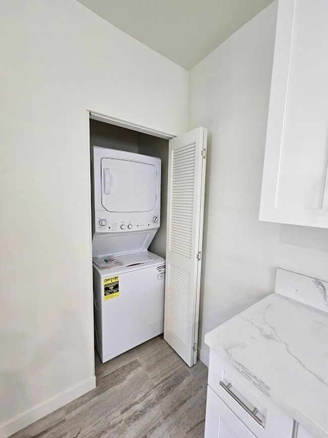 Photo - 1451 W Almond Ave Unit 1451-C
